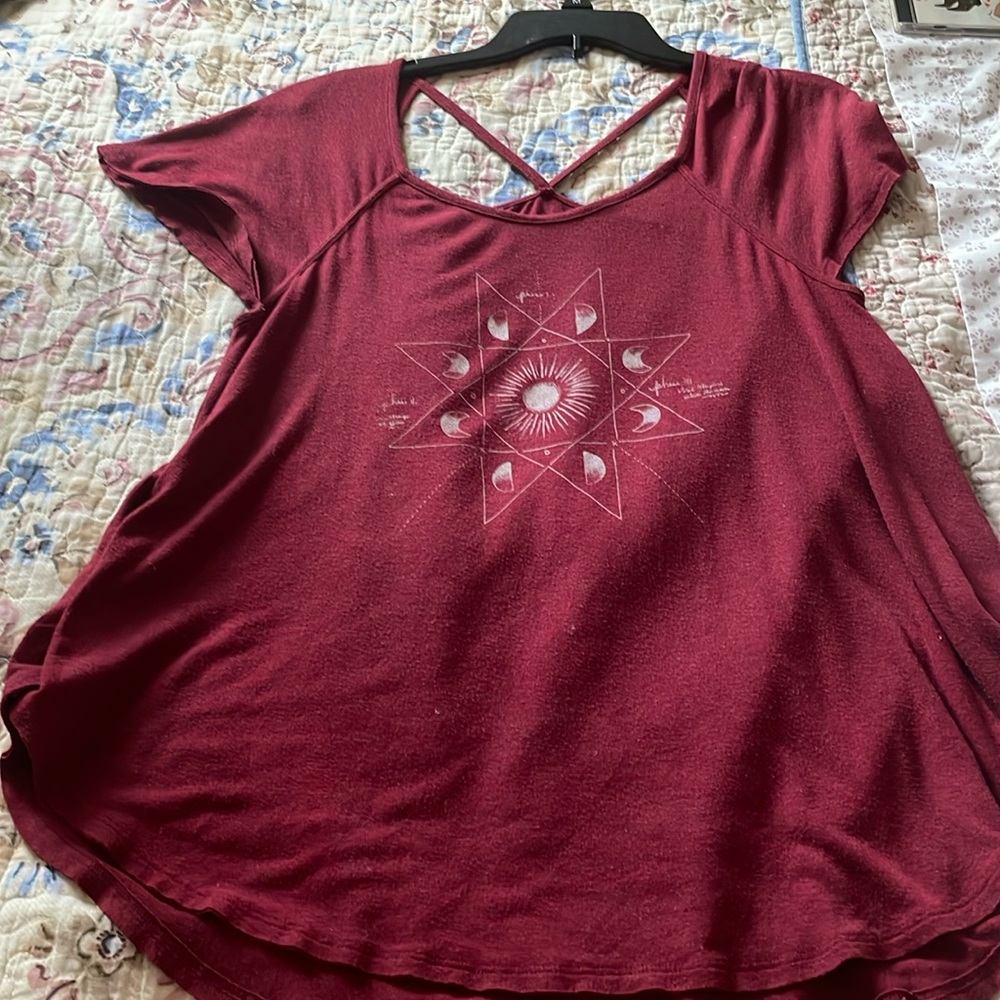 Moon phases swing tee with strappy neckline